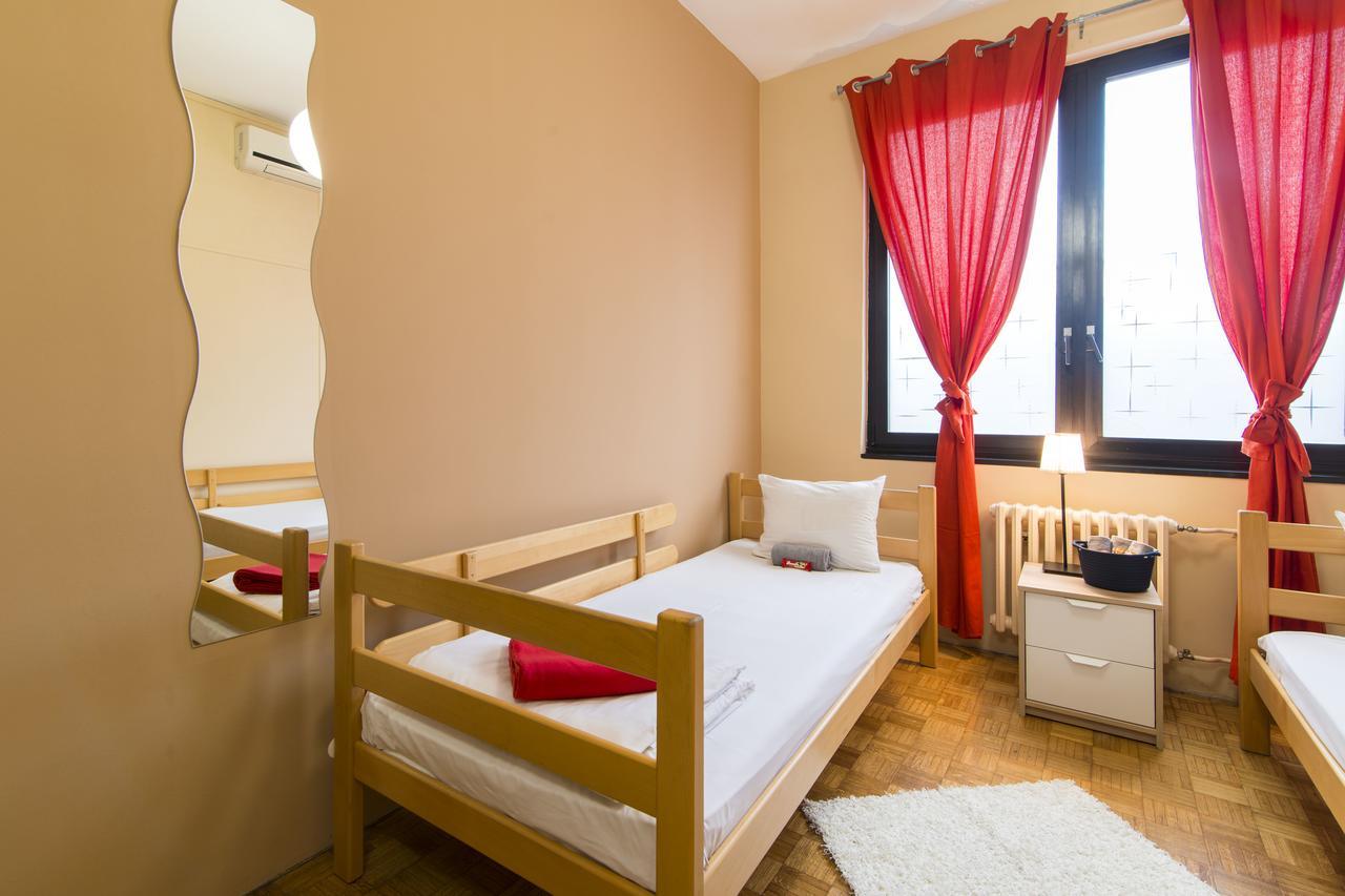Guesthouse Fair ベオグラード エクステリア 写真
